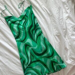 New with tags Zara Green Safia Dress (Limited Edition) Size XS.